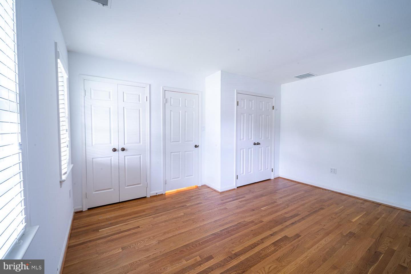 1197 WINTER HUNT RD, MCLEAN, Virginia 22102, 5 Bedrooms Bedrooms, ,4 BathroomsBathrooms,Residential,For sale,1197 WINTER HUNT RD,VAFX2250678 MLS # VAFX2250678