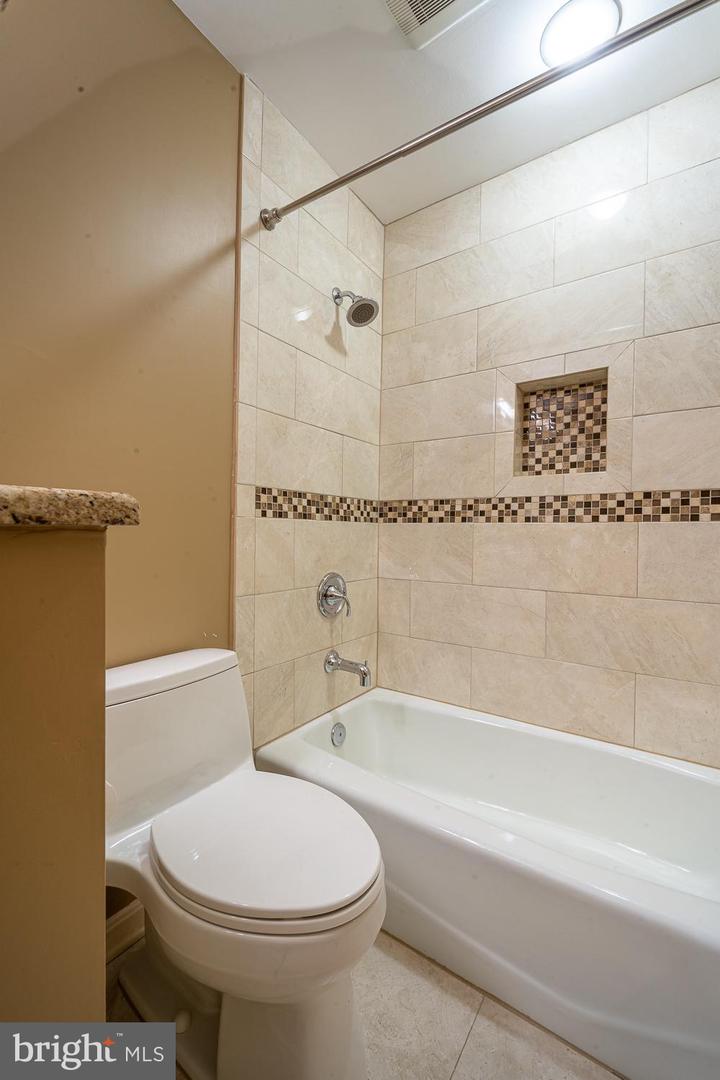 1197 WINTER HUNT RD, MCLEAN, Virginia 22102, 5 Bedrooms Bedrooms, ,4 BathroomsBathrooms,Residential,For sale,1197 WINTER HUNT RD,VAFX2250678 MLS # VAFX2250678