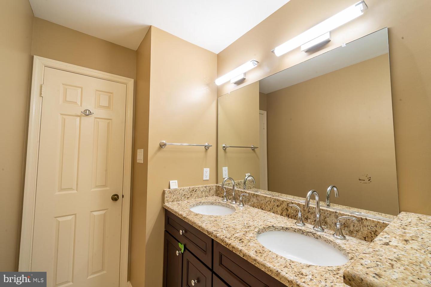 1197 WINTER HUNT RD, MCLEAN, Virginia 22102, 5 Bedrooms Bedrooms, ,4 BathroomsBathrooms,Residential,For sale,1197 WINTER HUNT RD,VAFX2250678 MLS # VAFX2250678