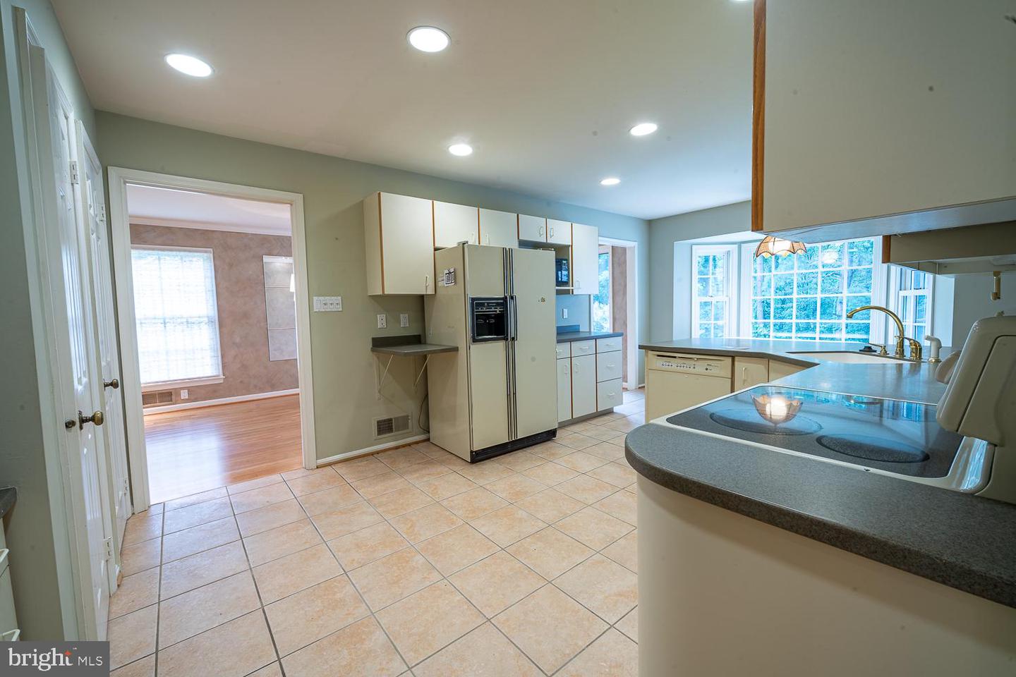 1197 WINTER HUNT RD, MCLEAN, Virginia 22102, 5 Bedrooms Bedrooms, ,4 BathroomsBathrooms,Residential,For sale,1197 WINTER HUNT RD,VAFX2250678 MLS # VAFX2250678