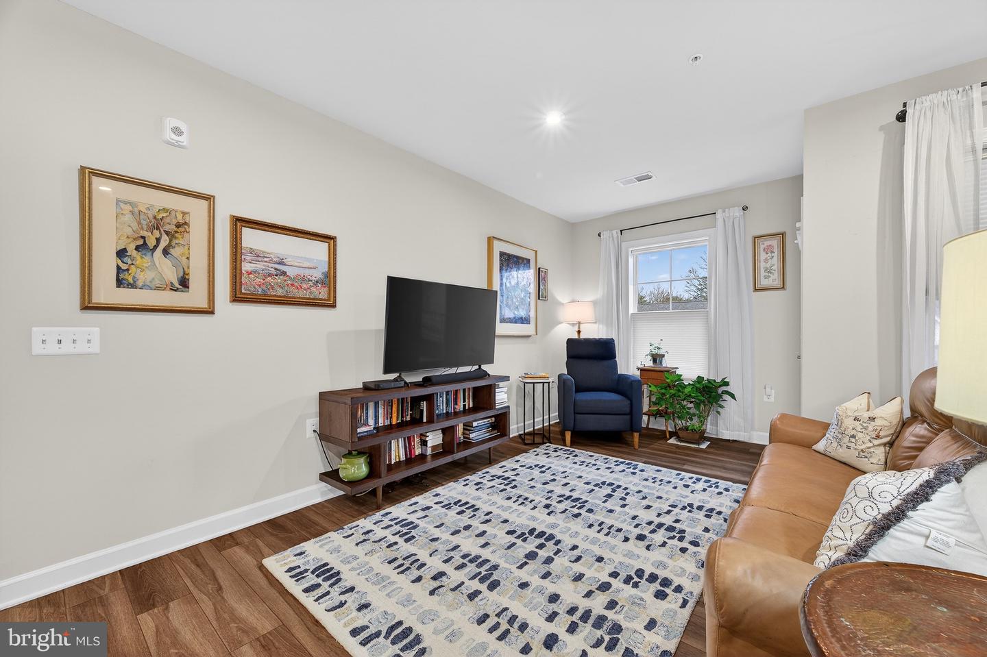 21630 HAWKSBILL HIGH CIR #204, STERLING, Virginia 20164, 2 Bedrooms Bedrooms, ,2 BathroomsBathrooms,Residential,For sale,21630 HAWKSBILL HIGH CIR #204,VALO2101016 MLS # VALO2101016