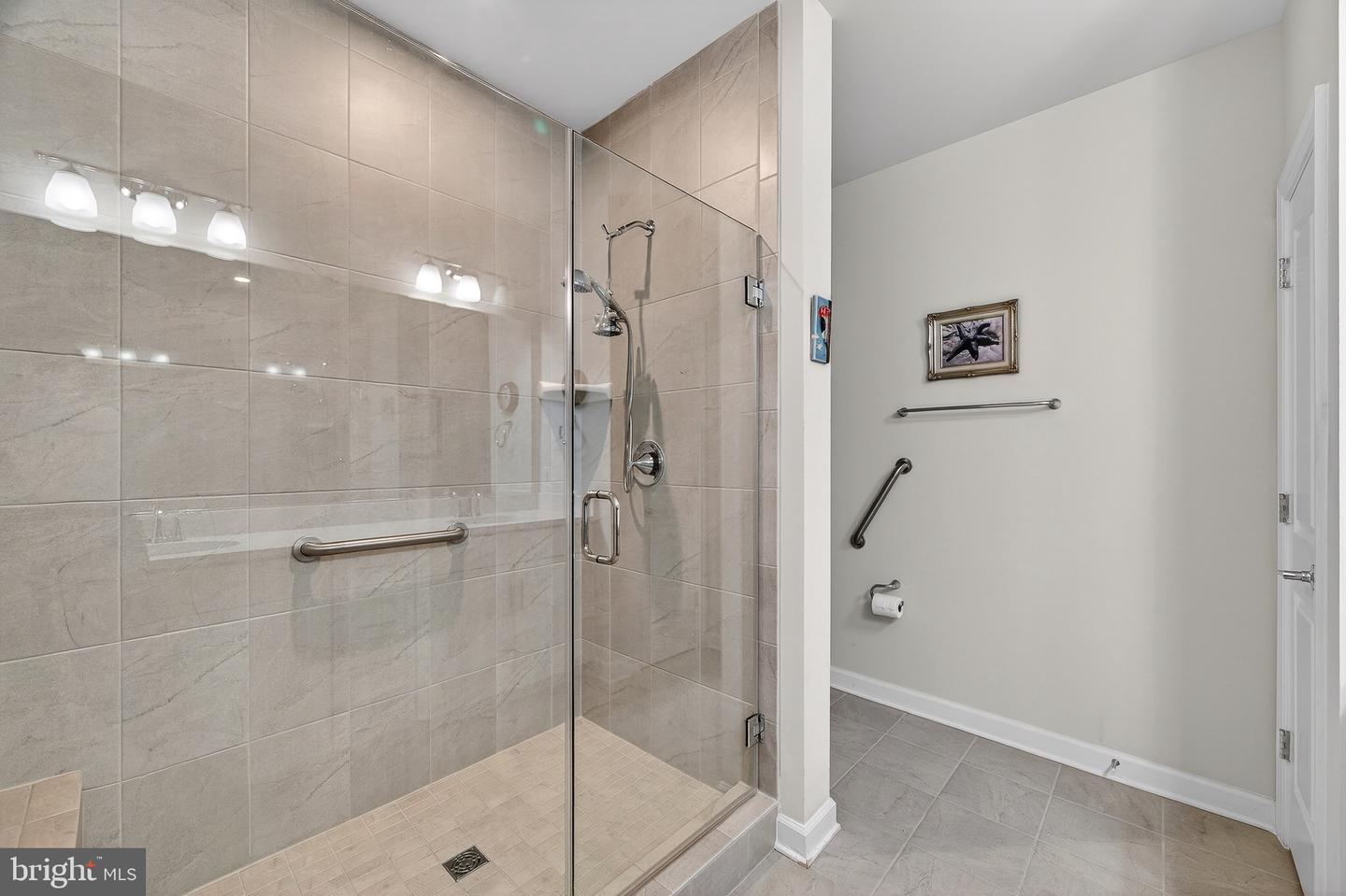 21630 HAWKSBILL HIGH CIR #204, STERLING, Virginia 20164, 2 Bedrooms Bedrooms, ,2 BathroomsBathrooms,Residential,For sale,21630 HAWKSBILL HIGH CIR #204,VALO2101016 MLS # VALO2101016