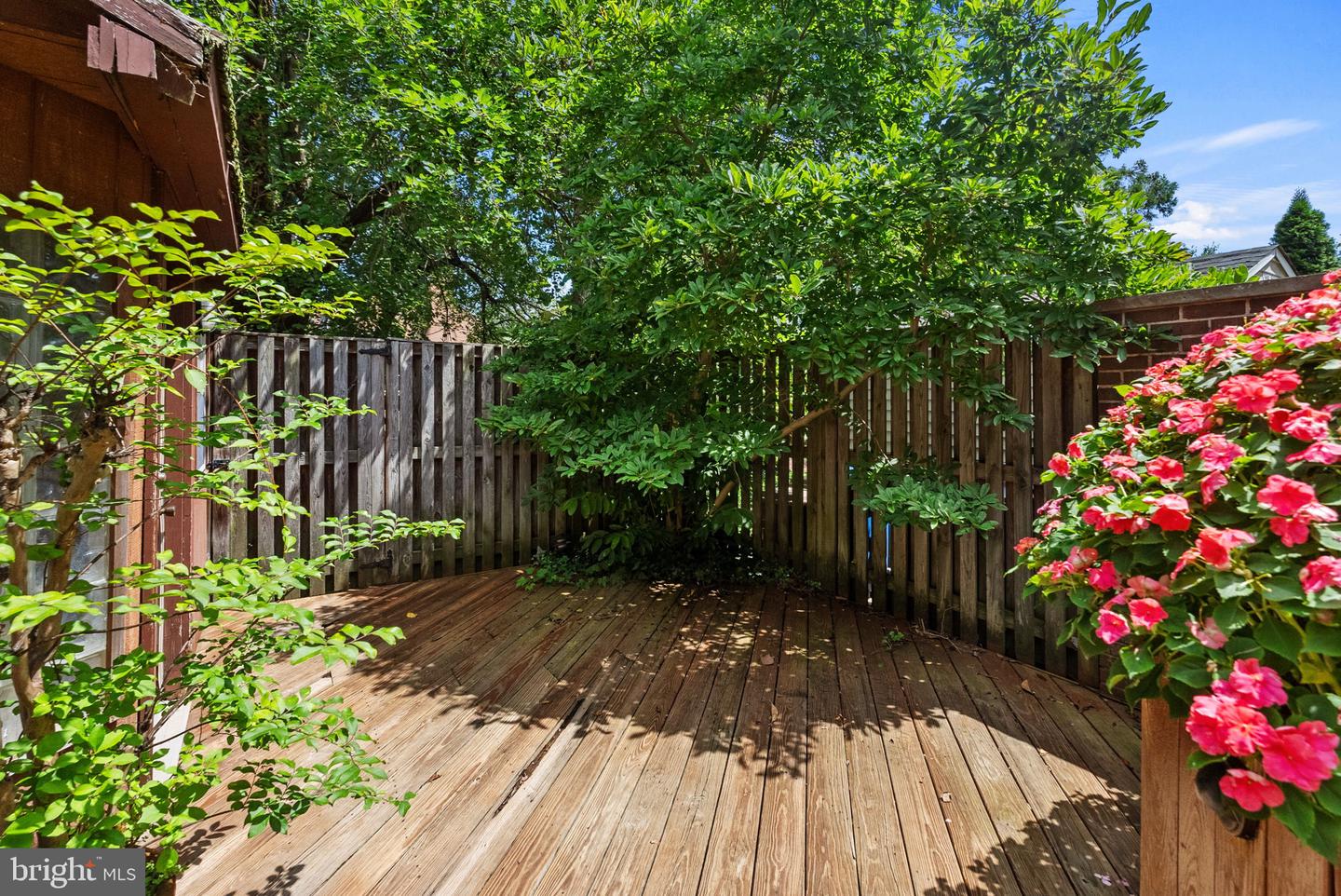 6323 BARRISTER PL, ALEXANDRIA, Virginia 22307, 4 Bedrooms Bedrooms, ,3 BathroomsBathrooms,Residential,For sale,6323 BARRISTER PL,VAFX2258872 MLS # VAFX2258872