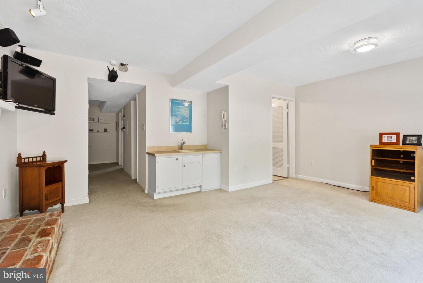 6323 BARRISTER PL, ALEXANDRIA, Virginia 22307, 4 Bedrooms Bedrooms, ,3 BathroomsBathrooms,Residential,For sale,6323 BARRISTER PL,VAFX2258872 MLS # VAFX2258872