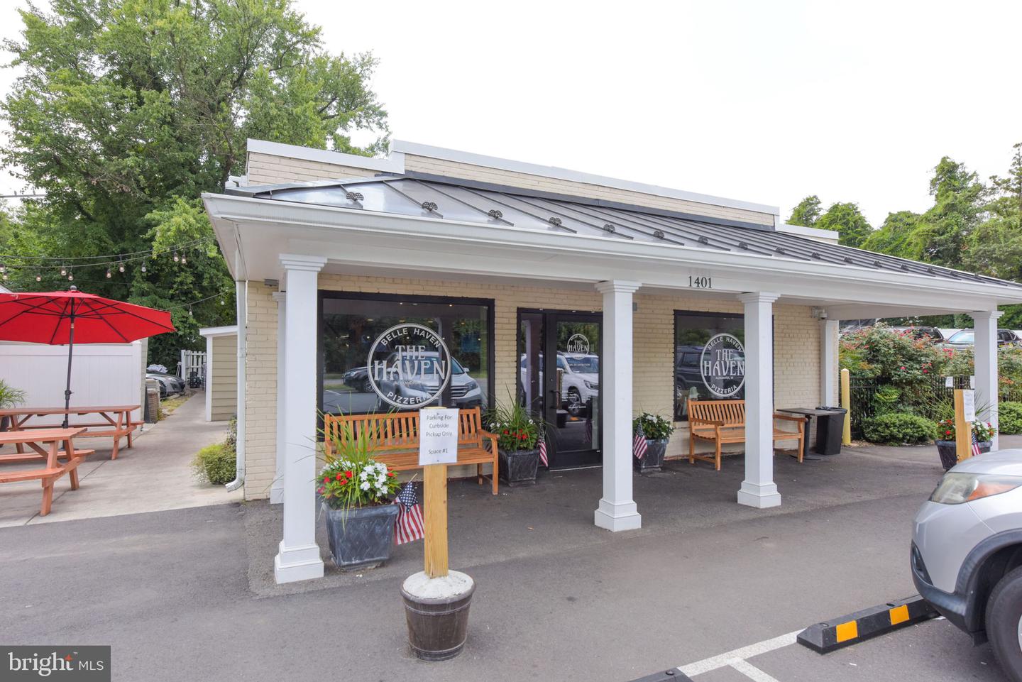 6323 BARRISTER PL, ALEXANDRIA, Virginia 22307, 4 Bedrooms Bedrooms, ,3 BathroomsBathrooms,Residential,For sale,6323 BARRISTER PL,VAFX2258872 MLS # VAFX2258872