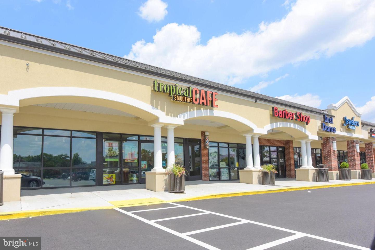 6323 BARRISTER PL, ALEXANDRIA, Virginia 22307, 4 Bedrooms Bedrooms, ,3 BathroomsBathrooms,Residential,For sale,6323 BARRISTER PL,VAFX2258872 MLS # VAFX2258872