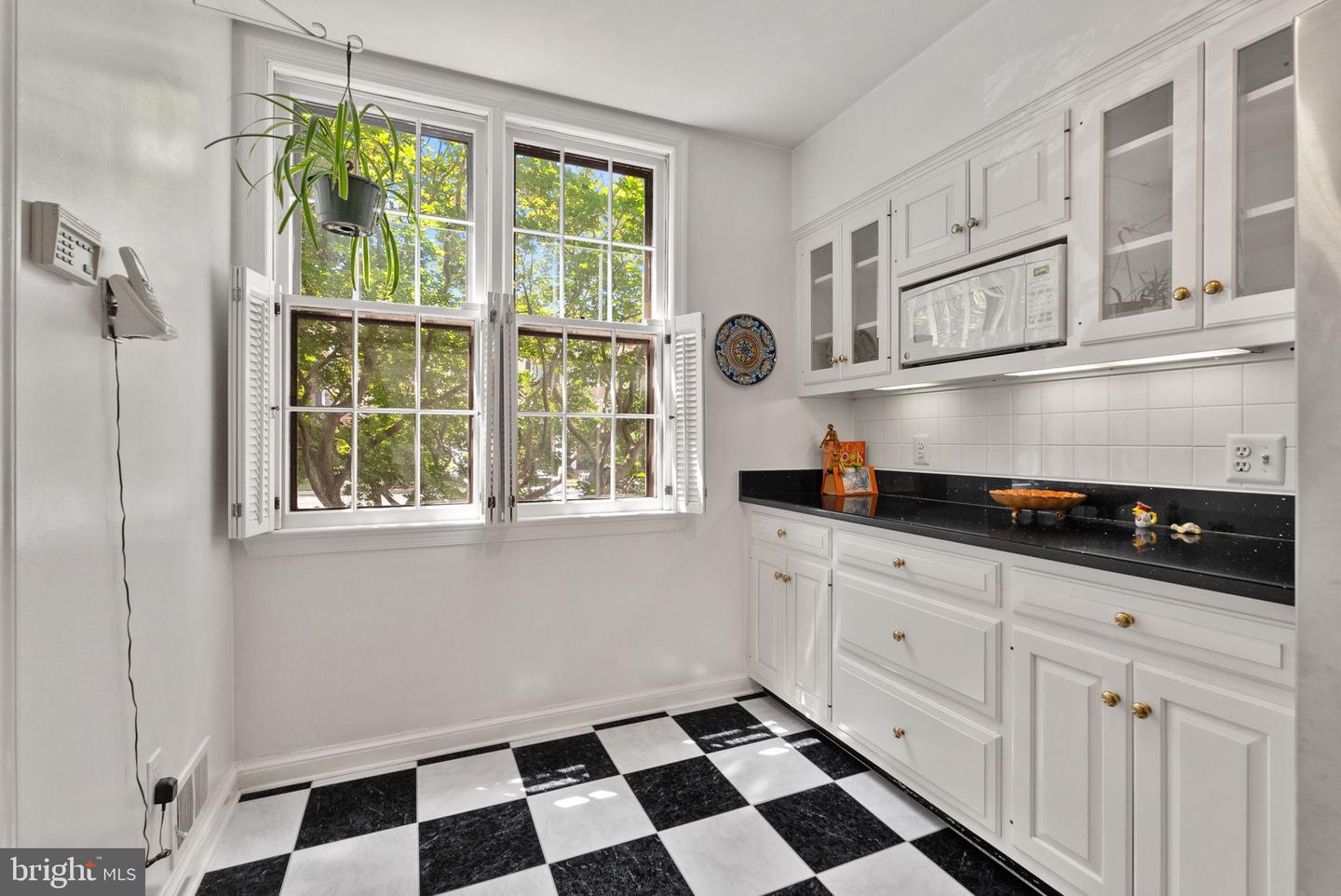 6323 BARRISTER PL, ALEXANDRIA, Virginia 22307, 4 Bedrooms Bedrooms, ,3 BathroomsBathrooms,Residential,For sale,6323 BARRISTER PL,VAFX2258872 MLS # VAFX2258872