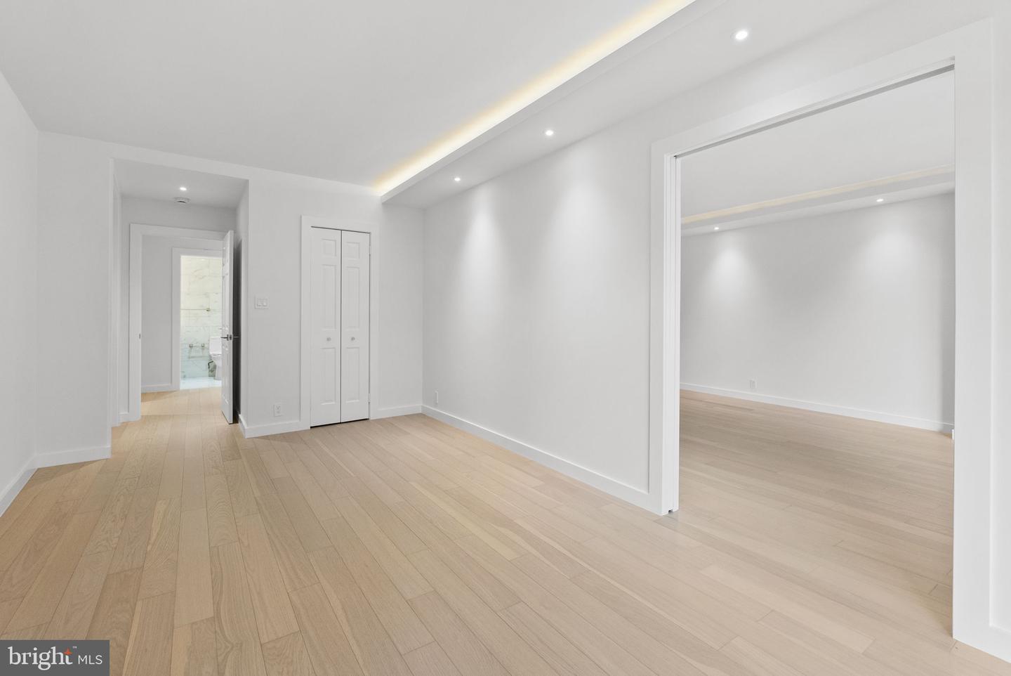 700 NEW HAMPSHIRE AVE NW #303, WASHINGTON, District Of Columbia 20037, 2 Bedrooms Bedrooms, ,2 BathroomsBathrooms,Residential,For sale,700 NEW HAMPSHIRE AVE NW #303,DCDC2214888 MLS # DCDC2214888