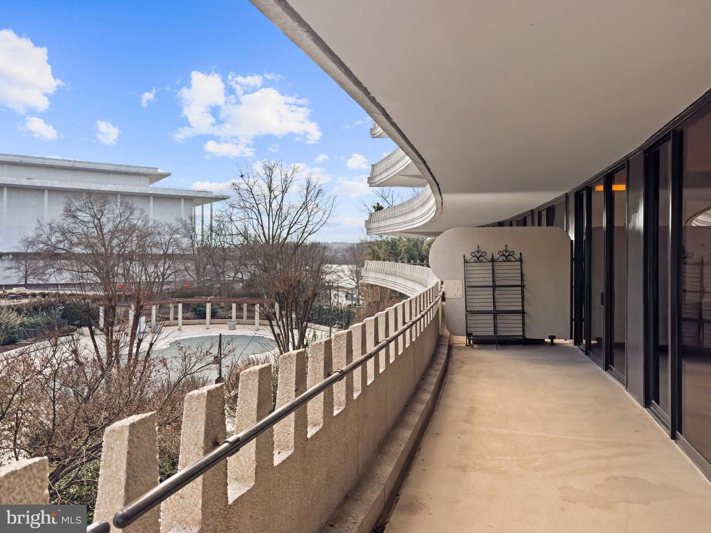 700 NEW HAMPSHIRE AVE NW #303, WASHINGTON, District Of Columbia 20037, 2 Bedrooms Bedrooms, ,2 BathroomsBathrooms,Residential,For sale,700 NEW HAMPSHIRE AVE NW #303,DCDC2214888 MLS # DCDC2214888