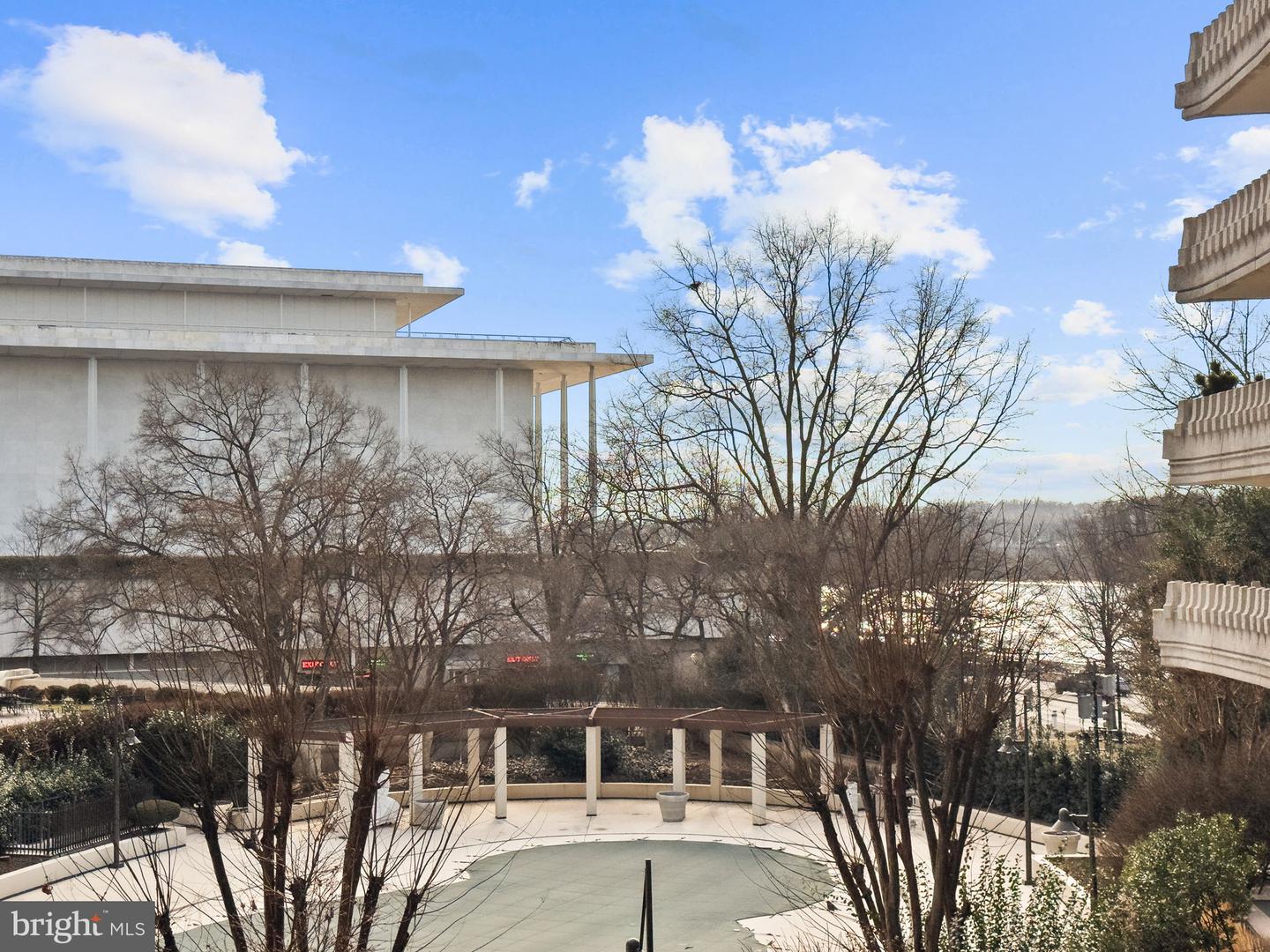 700 NEW HAMPSHIRE AVE NW #303, WASHINGTON, District Of Columbia 20037, 2 Bedrooms Bedrooms, ,2 BathroomsBathrooms,Residential,For sale,700 NEW HAMPSHIRE AVE NW #303,DCDC2214888 MLS # DCDC2214888