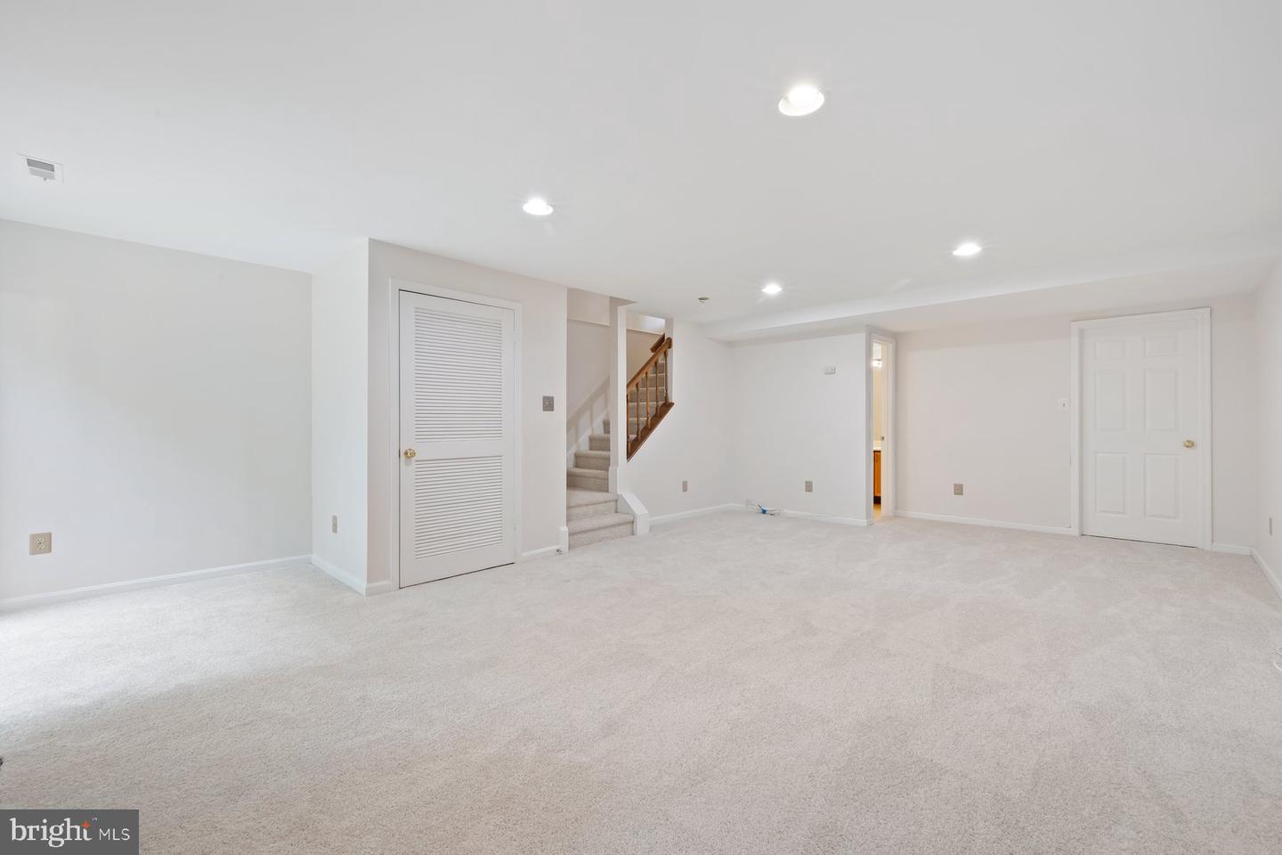 5321 BUXTON CT, ALEXANDRIA, Virginia 22315, 3 Bedrooms Bedrooms, ,3 BathroomsBathrooms,Residential,For sale,5321 BUXTON CT,VAFX2261930 MLS # VAFX2261930