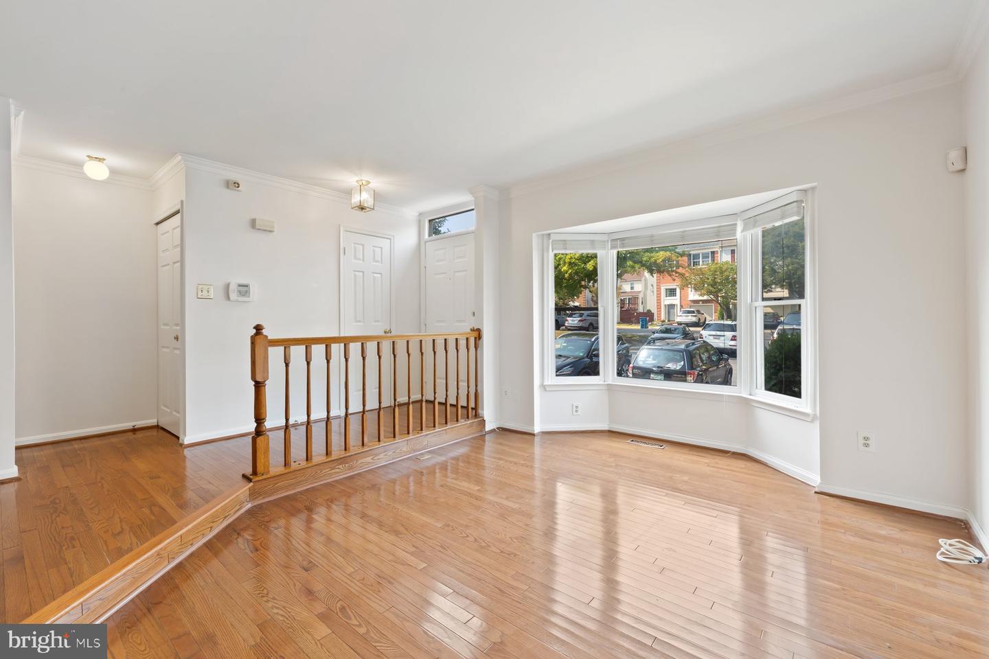 5321 BUXTON CT, ALEXANDRIA, Virginia 22315, 3 Bedrooms Bedrooms, ,3 BathroomsBathrooms,Residential,For sale,5321 BUXTON CT,VAFX2261930 MLS # VAFX2261930