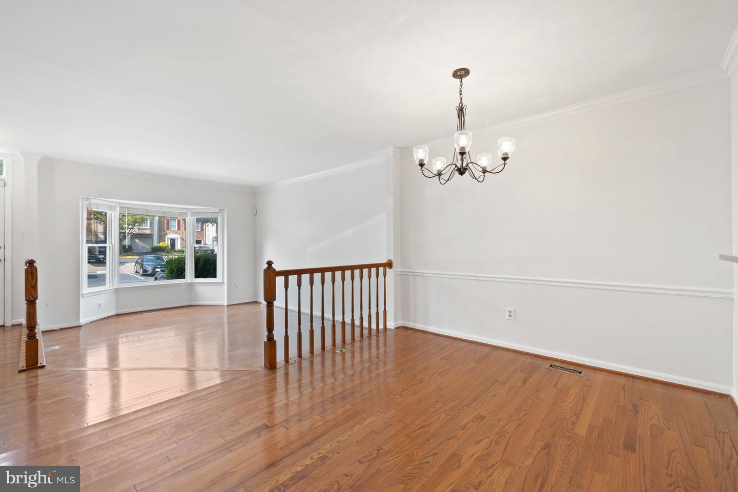 5321 BUXTON CT, ALEXANDRIA, Virginia 22315, 3 Bedrooms Bedrooms, ,3 BathroomsBathrooms,Residential,For sale,5321 BUXTON CT,VAFX2261930 MLS # VAFX2261930