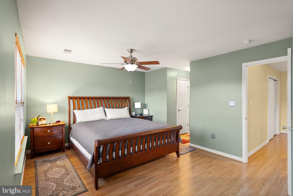 1926 SUNFLOWER DR, CULPEPER, Virginia 22701, 4 Bedrooms Bedrooms, ,3 BathroomsBathrooms,Residential,1926 SUNFLOWER DR,VACU2012438 MLS # VACU2012438