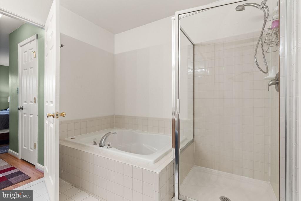 1926 SUNFLOWER DR, CULPEPER, Virginia 22701, 4 Bedrooms Bedrooms, ,3 BathroomsBathrooms,Residential,1926 SUNFLOWER DR,VACU2012438 MLS # VACU2012438