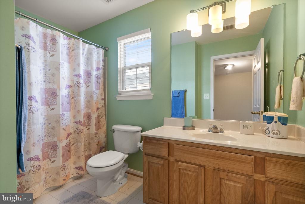 1926 SUNFLOWER DR, CULPEPER, Virginia 22701, 4 Bedrooms Bedrooms, ,3 BathroomsBathrooms,Residential,1926 SUNFLOWER DR,VACU2012438 MLS # VACU2012438