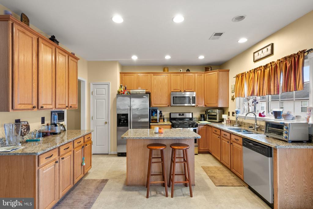 1926 SUNFLOWER DR, CULPEPER, Virginia 22701, 4 Bedrooms Bedrooms, ,3 BathroomsBathrooms,Residential,1926 SUNFLOWER DR,VACU2012438 MLS # VACU2012438