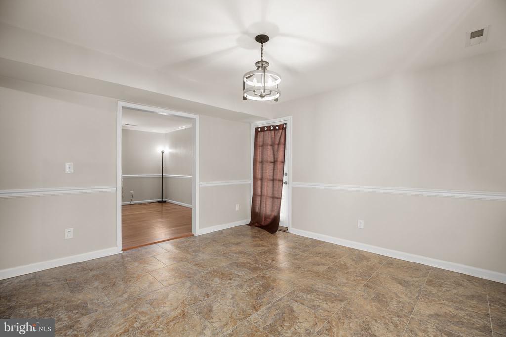 11908 KENNEDY LN, FREDERICKSBURG, Virginia 22407, 5 Bedrooms Bedrooms, ,3 BathroomsBathrooms,Residential,11908 KENNEDY LN,VASP2038754 MLS # VASP2038754