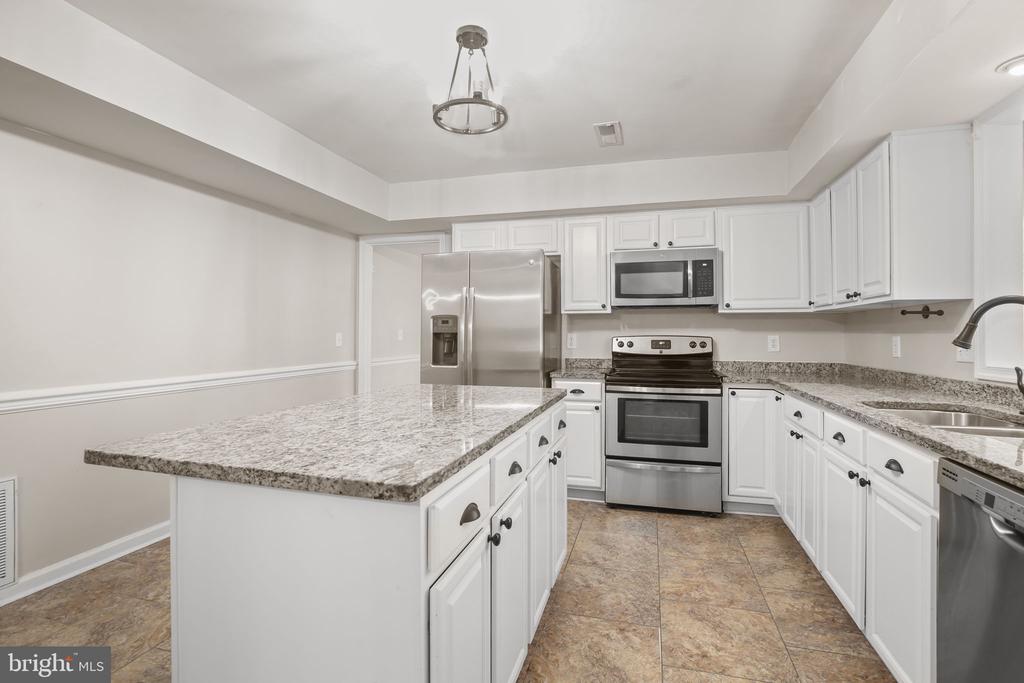 11908 KENNEDY LN, FREDERICKSBURG, Virginia 22407, 5 Bedrooms Bedrooms, ,3 BathroomsBathrooms,Residential,11908 KENNEDY LN,VASP2038754 MLS # VASP2038754