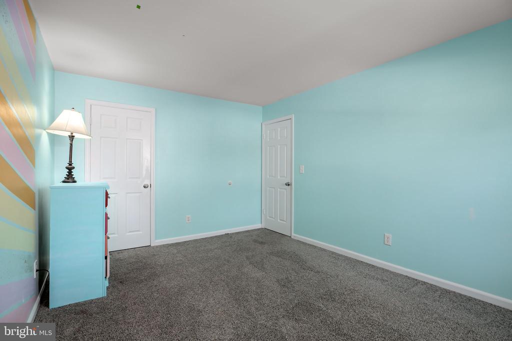 11908 KENNEDY LN, FREDERICKSBURG, Virginia 22407, 5 Bedrooms Bedrooms, ,3 BathroomsBathrooms,Residential,11908 KENNEDY LN,VASP2038754 MLS # VASP2038754