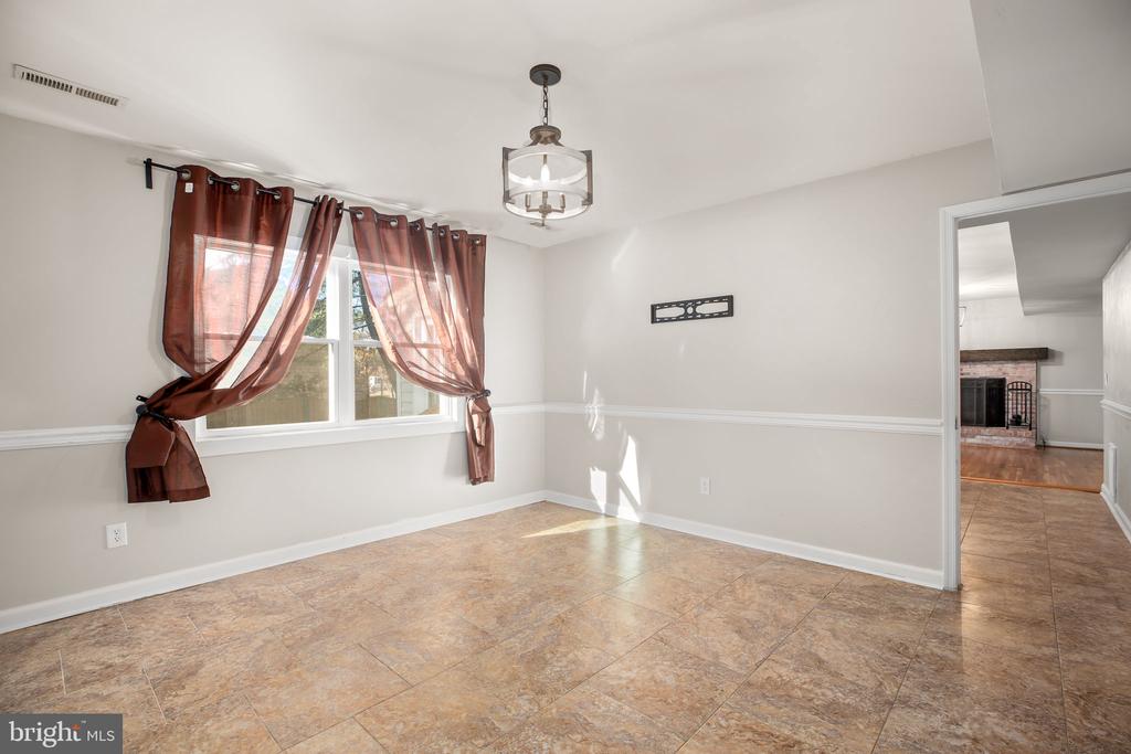 11908 KENNEDY LN, FREDERICKSBURG, Virginia 22407, 5 Bedrooms Bedrooms, ,3 BathroomsBathrooms,Residential,11908 KENNEDY LN,VASP2038754 MLS # VASP2038754