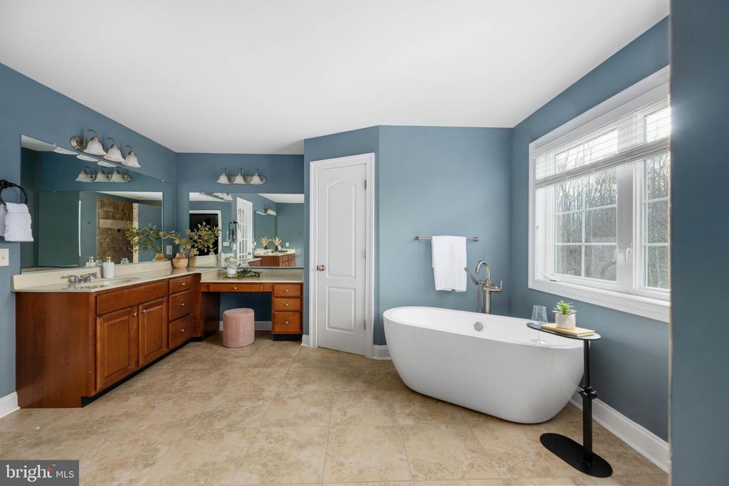 9020 ELLIS LN, SPOTSYLVANIA, Virginia 22553, 5 Bedrooms Bedrooms, ,3 BathroomsBathrooms,Residential,9020 ELLIS LN,VASP2038814 MLS # VASP2038814