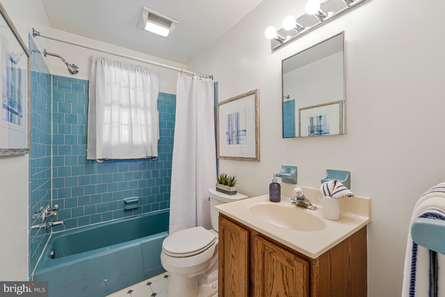 7802 BIRNAM WOOD DR, MCLEAN, Virginia 22102, 4 Bedrooms Bedrooms, ,3 BathroomsBathrooms,Residential,For sale,7802 BIRNAM WOOD DR,VAFX2277924 MLS # VAFX2277924