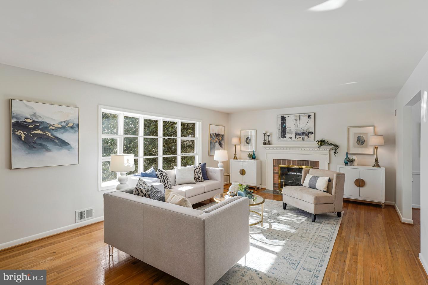 7802 BIRNAM WOOD DR, MCLEAN, Virginia 22102, 4 Bedrooms Bedrooms, ,3 BathroomsBathrooms,Residential,For sale,7802 BIRNAM WOOD DR,VAFX2277924 MLS # VAFX2277924