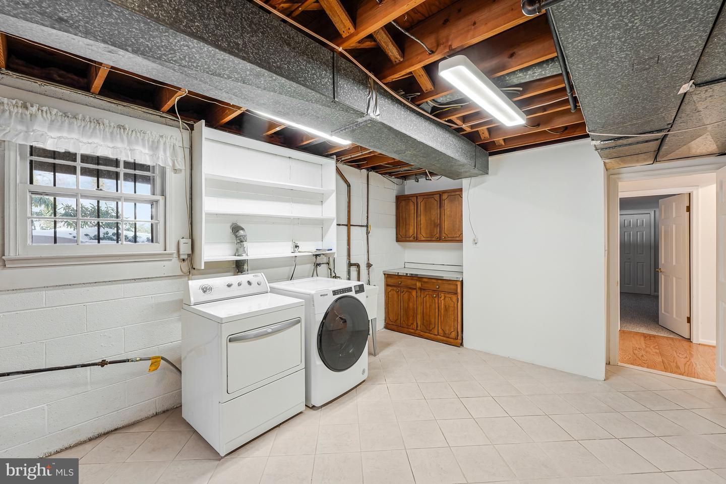 7802 BIRNAM WOOD DR, MCLEAN, Virginia 22102, 4 Bedrooms Bedrooms, ,3 BathroomsBathrooms,Residential,For sale,7802 BIRNAM WOOD DR,VAFX2277924 MLS # VAFX2277924