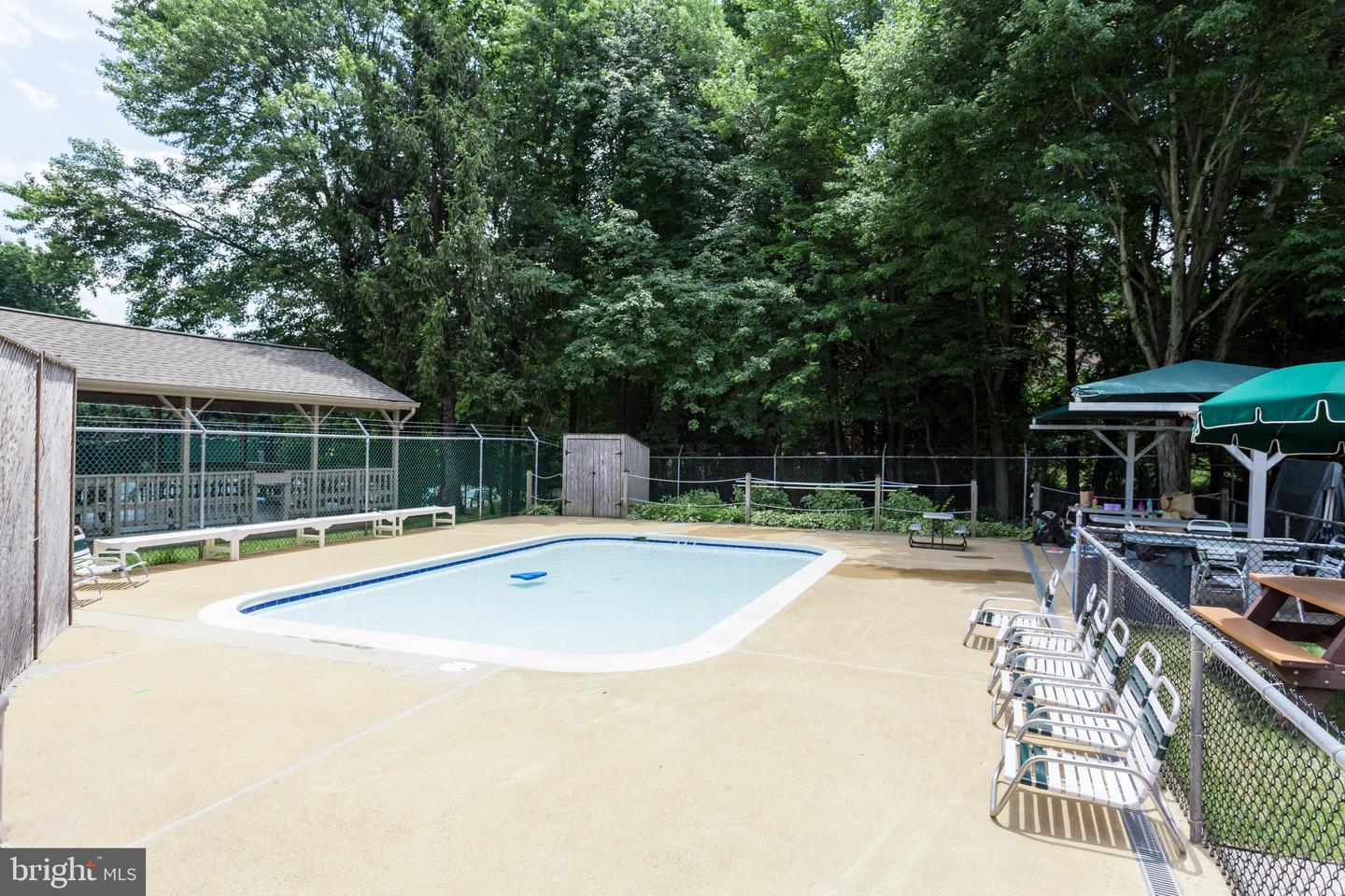 7802 BIRNAM WOOD DR, MCLEAN, Virginia 22102, 4 Bedrooms Bedrooms, ,3 BathroomsBathrooms,Residential,For sale,7802 BIRNAM WOOD DR,VAFX2277924 MLS # VAFX2277924