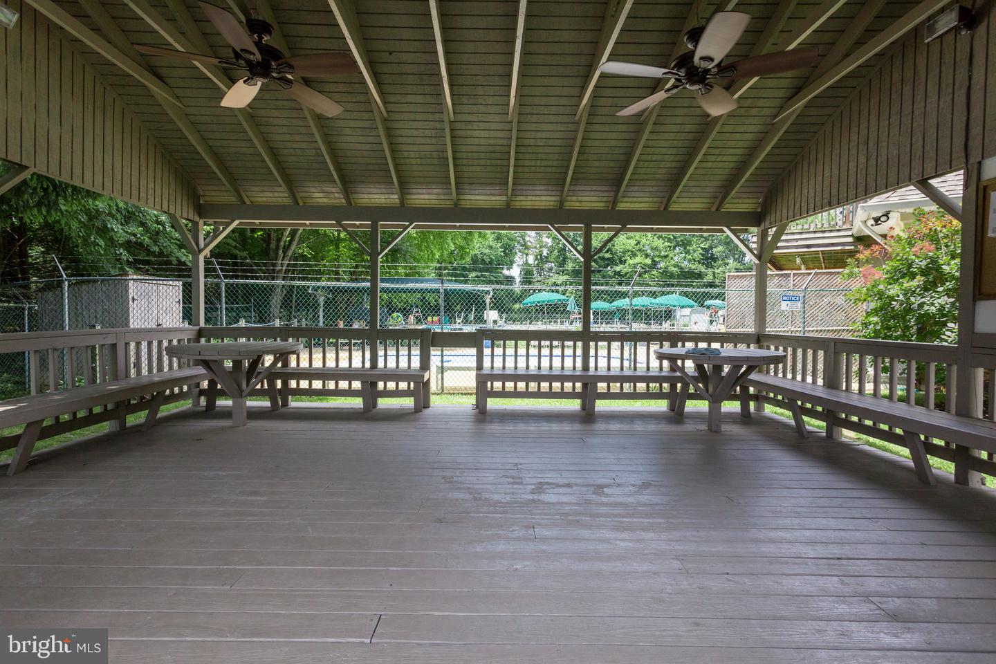 7802 BIRNAM WOOD DR, MCLEAN, Virginia 22102, 4 Bedrooms Bedrooms, ,3 BathroomsBathrooms,Residential,For sale,7802 BIRNAM WOOD DR,VAFX2277924 MLS # VAFX2277924