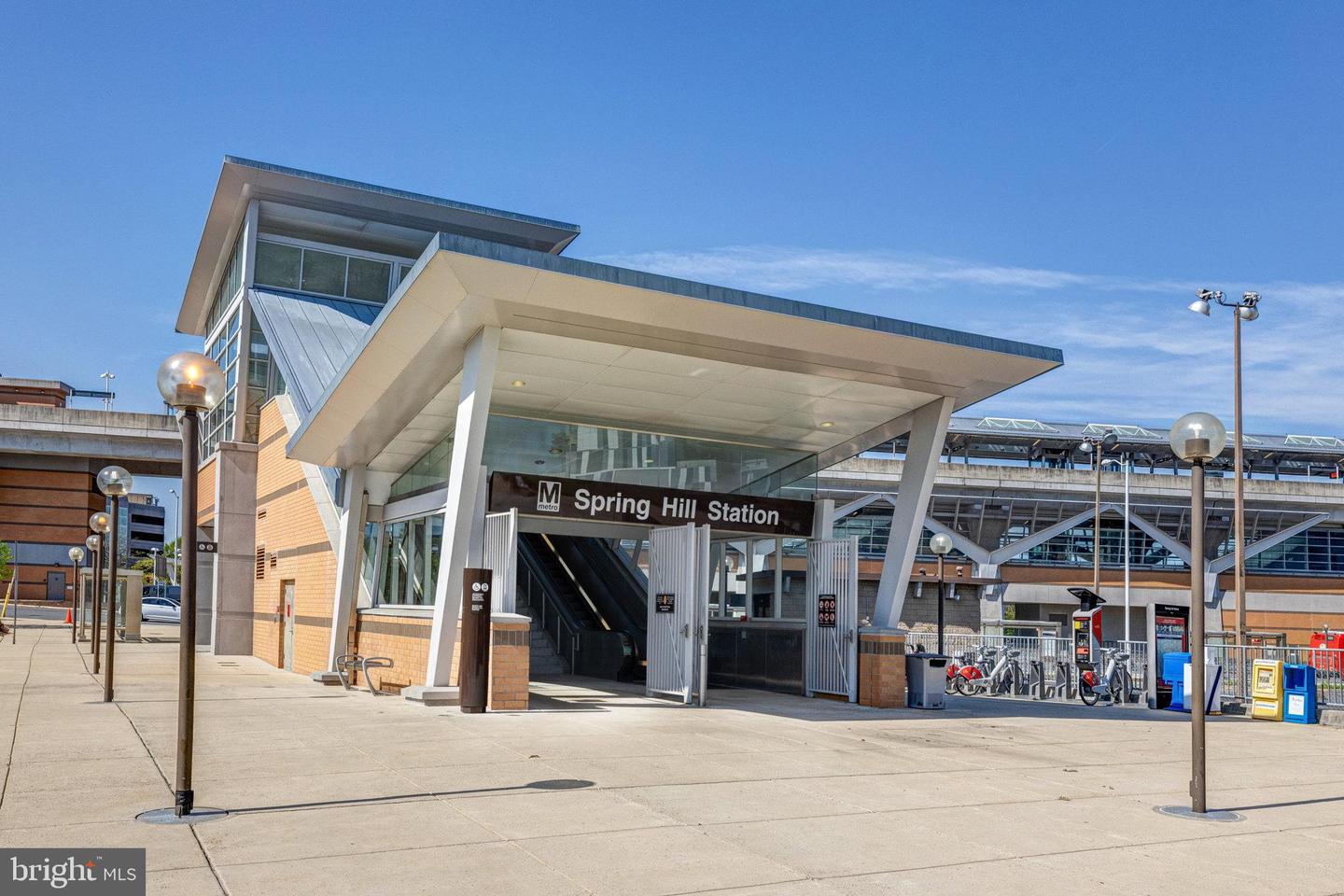 7802 BIRNAM WOOD DR, MCLEAN, Virginia 22102, 4 Bedrooms Bedrooms, ,3 BathroomsBathrooms,Residential,For sale,7802 BIRNAM WOOD DR,VAFX2277924 MLS # VAFX2277924