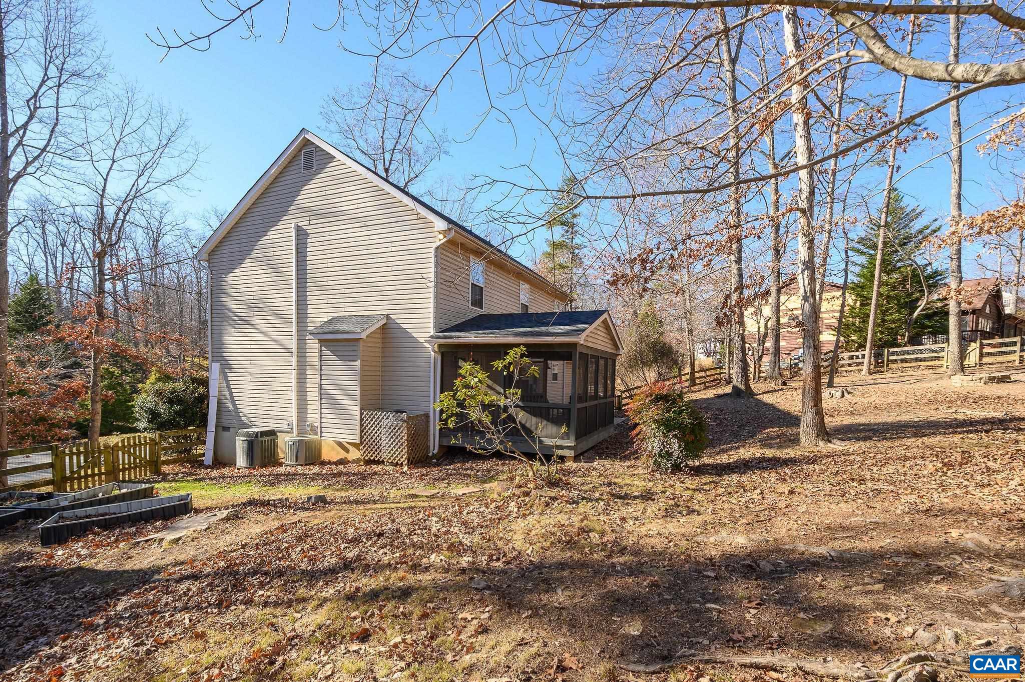 14 WOODLAWN DR, PALMYRA, Virginia 22963, 4 Bedrooms Bedrooms, ,2 BathroomsBathrooms,Residential,14 WOODLAWN DR,672745 MLS # 672745