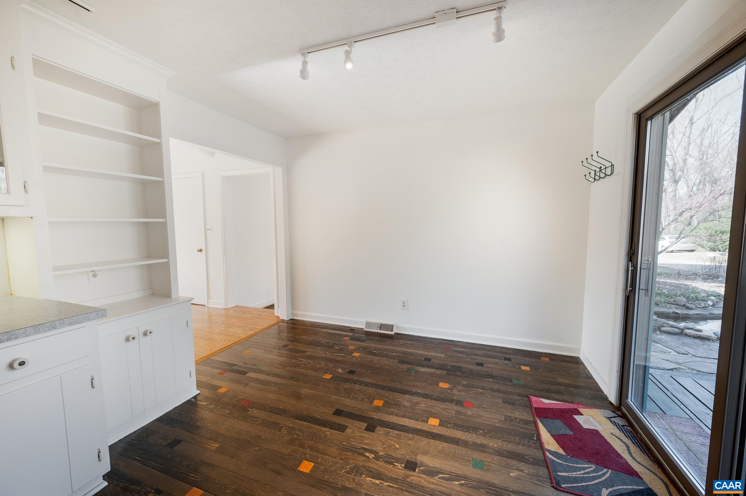 2288 LEXINGTON TPKE, AMHERST, Virginia 24521, 3 Bedrooms Bedrooms, ,4 BathroomsBathrooms,Residential,2288 LEXINGTON TPKE,672959 MLS # 672959