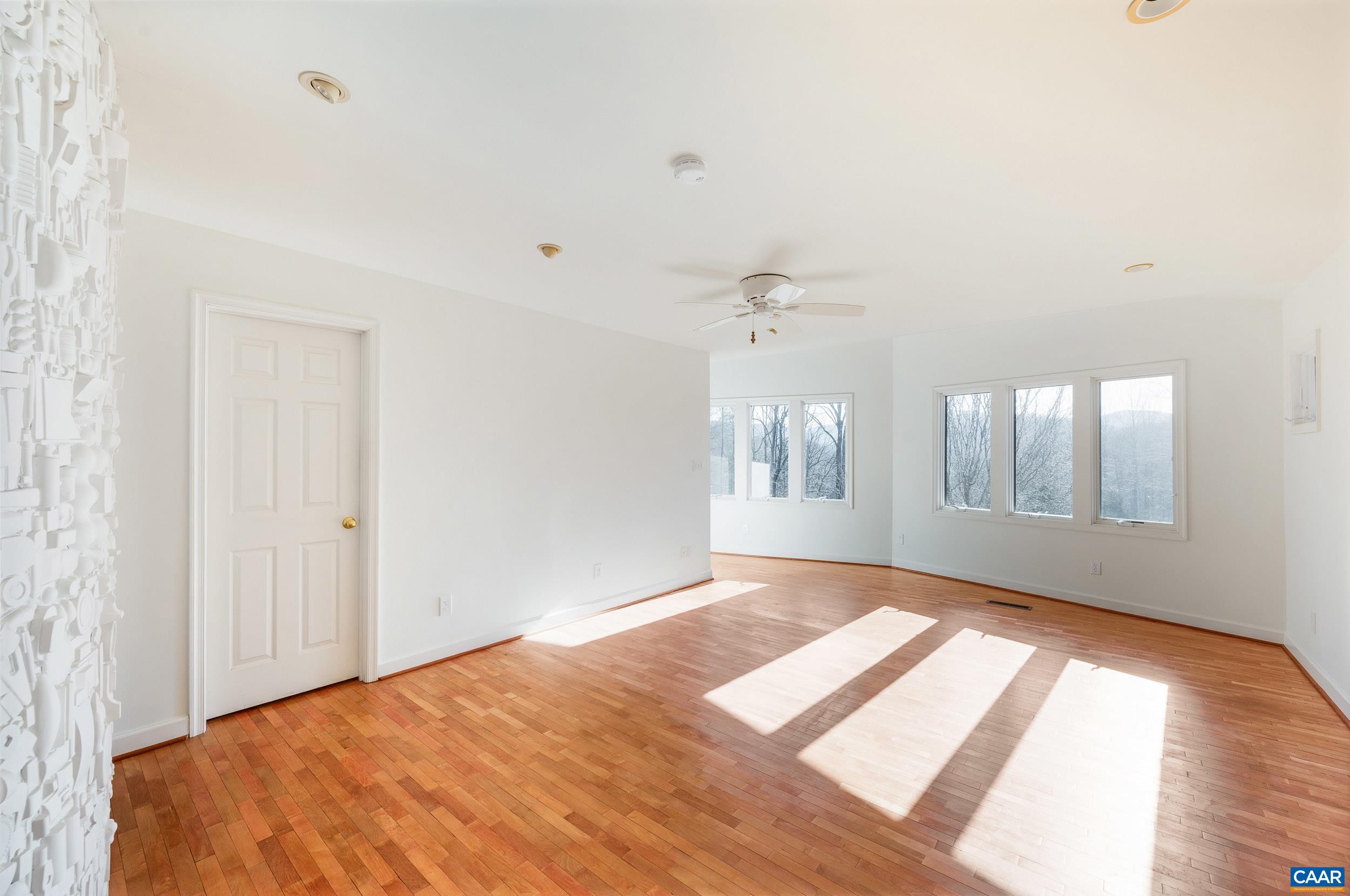 2288 LEXINGTON TPKE, AMHERST, Virginia 24521, 3 Bedrooms Bedrooms, ,4 BathroomsBathrooms,Residential,2288 LEXINGTON TPKE,672959 MLS # 672959