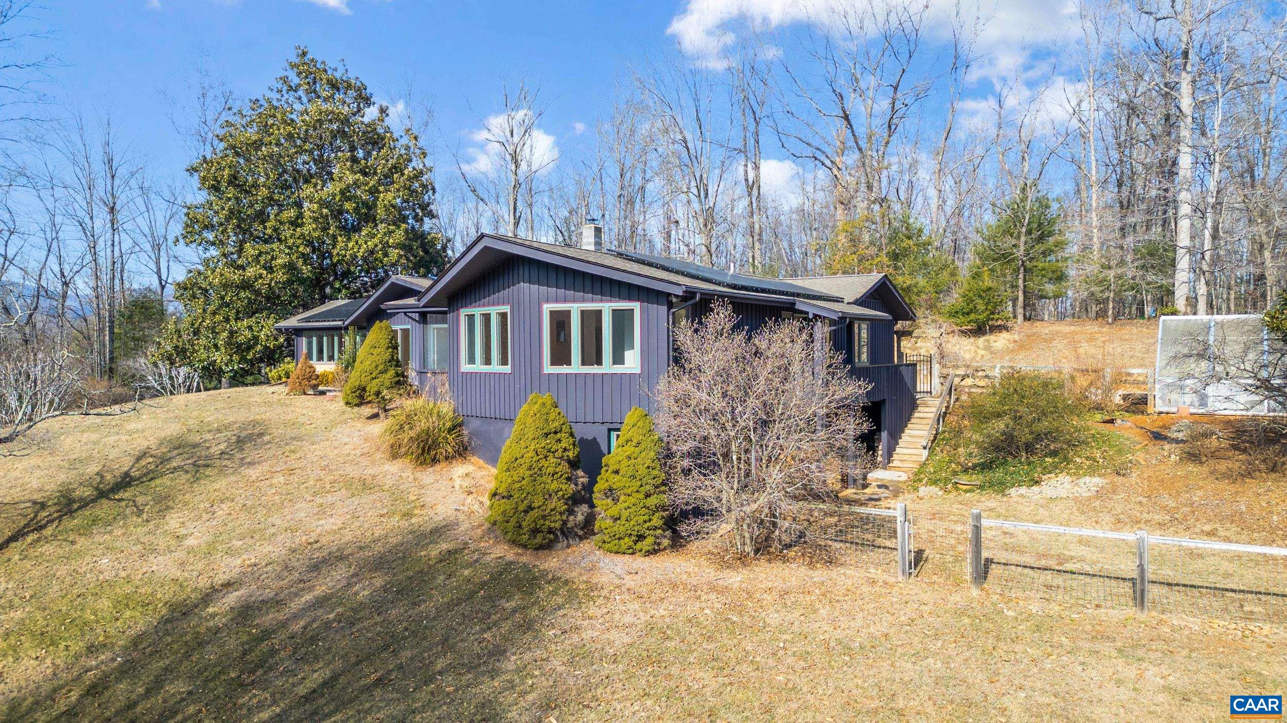 2288 LEXINGTON TPKE, AMHERST, Virginia 24521, 3 Bedrooms Bedrooms, ,4 BathroomsBathrooms,Residential,2288 LEXINGTON TPKE,672959 MLS # 672959