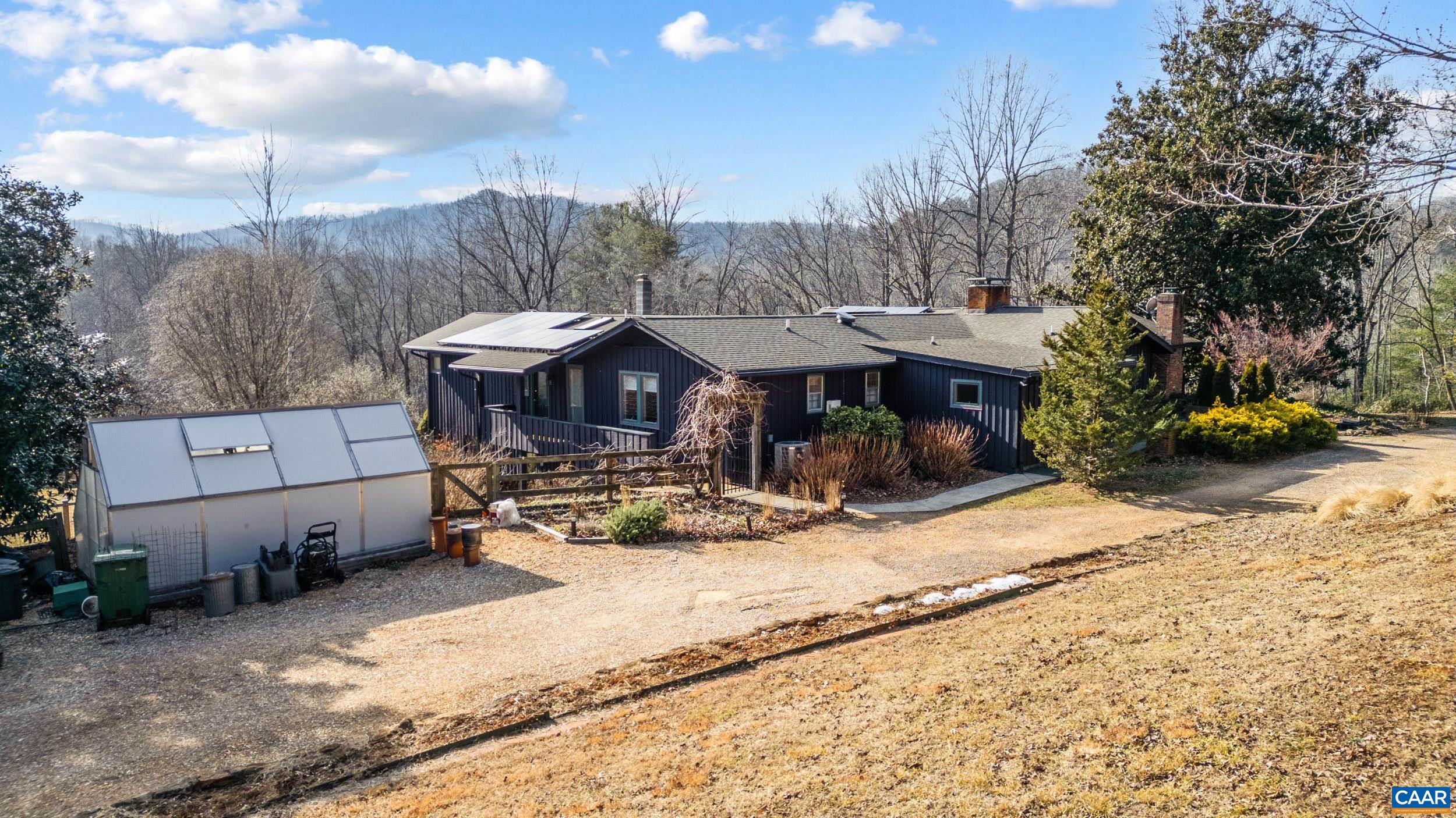 2288 LEXINGTON TPKE, AMHERST, Virginia 24521, 3 Bedrooms Bedrooms, ,4 BathroomsBathrooms,Residential,2288 LEXINGTON TPKE,672959 MLS # 672959