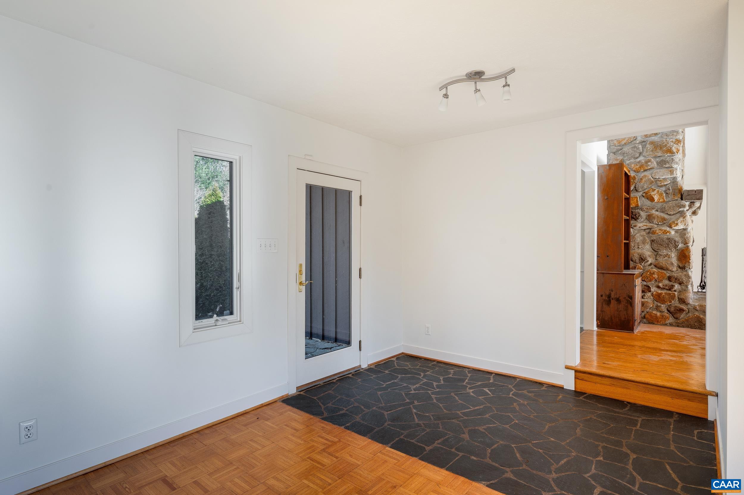 2288 LEXINGTON TPKE, AMHERST, Virginia 24521, 3 Bedrooms Bedrooms, ,4 BathroomsBathrooms,Residential,2288 LEXINGTON TPKE,672959 MLS # 672959