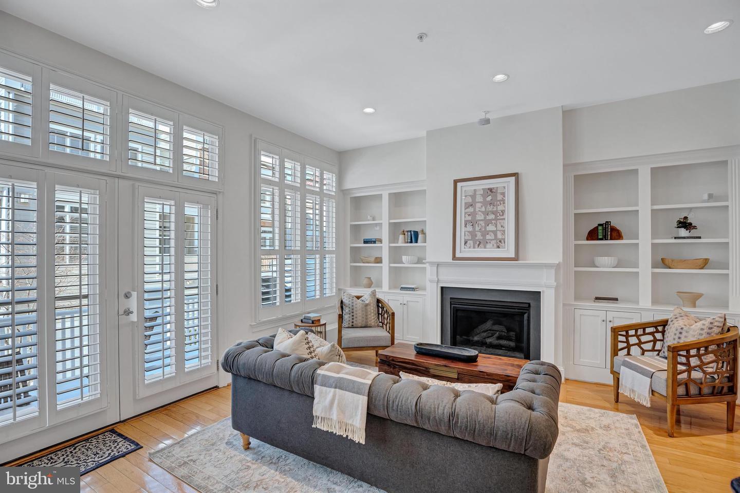 1820 CARPENTER RD, ALEXANDRIA, Virginia 22314, 4 Bedrooms Bedrooms, ,3 BathroomsBathrooms,Residential,For sale,1820 CARPENTER RD,VAAX2051828 MLS # VAAX2051828