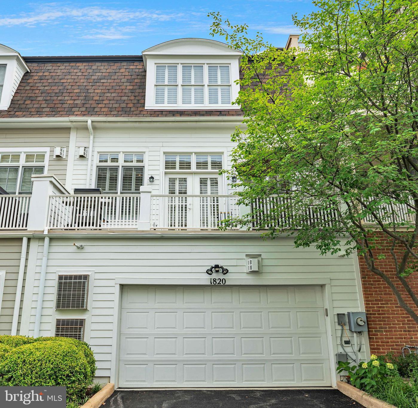 1820 CARPENTER RD, ALEXANDRIA, Virginia 22314, 4 Bedrooms Bedrooms, ,3 BathroomsBathrooms,Residential,For sale,1820 CARPENTER RD,VAAX2051828 MLS # VAAX2051828