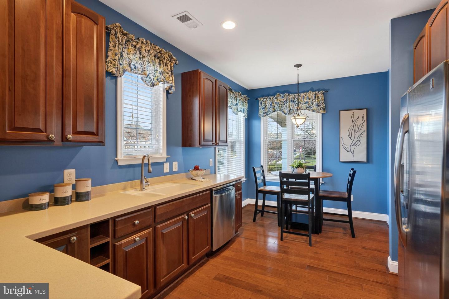 6920 NETHERSTONE CT, GAINESVILLE, Virginia 20155, 2 Bedrooms Bedrooms, ,3 BathroomsBathrooms,Residential,For sale,6920 NETHERSTONE CT,VAPW2107960 MLS # VAPW2107960