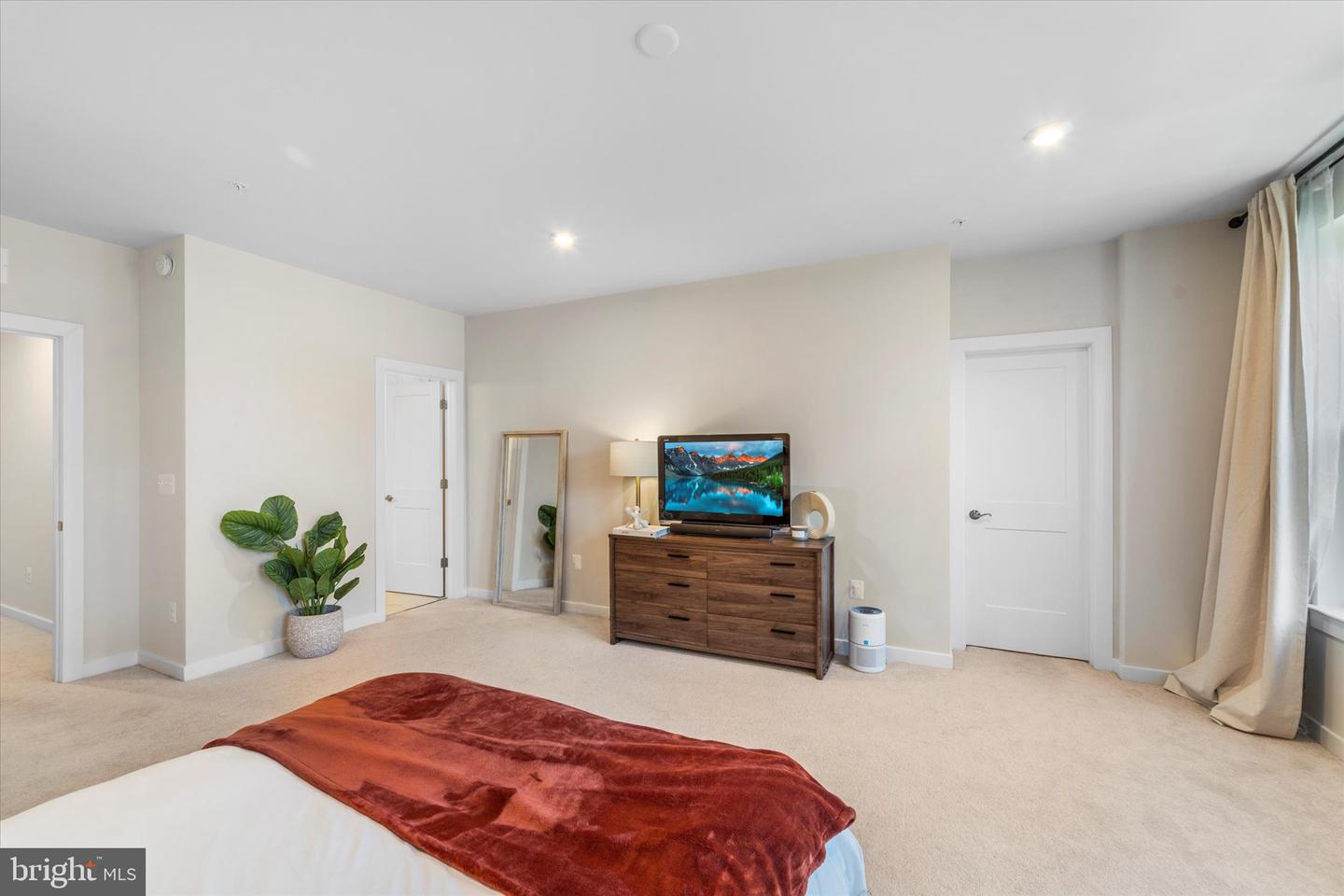 203 PARK CENTRAL TER, MANASSAS, Virginia 20111, 2 Bedrooms Bedrooms, 8 Rooms Rooms,2 BathroomsBathrooms,Residential,For sale,203 PARK CENTRAL TER,VAMP2003506 MLS # VAMP2003506