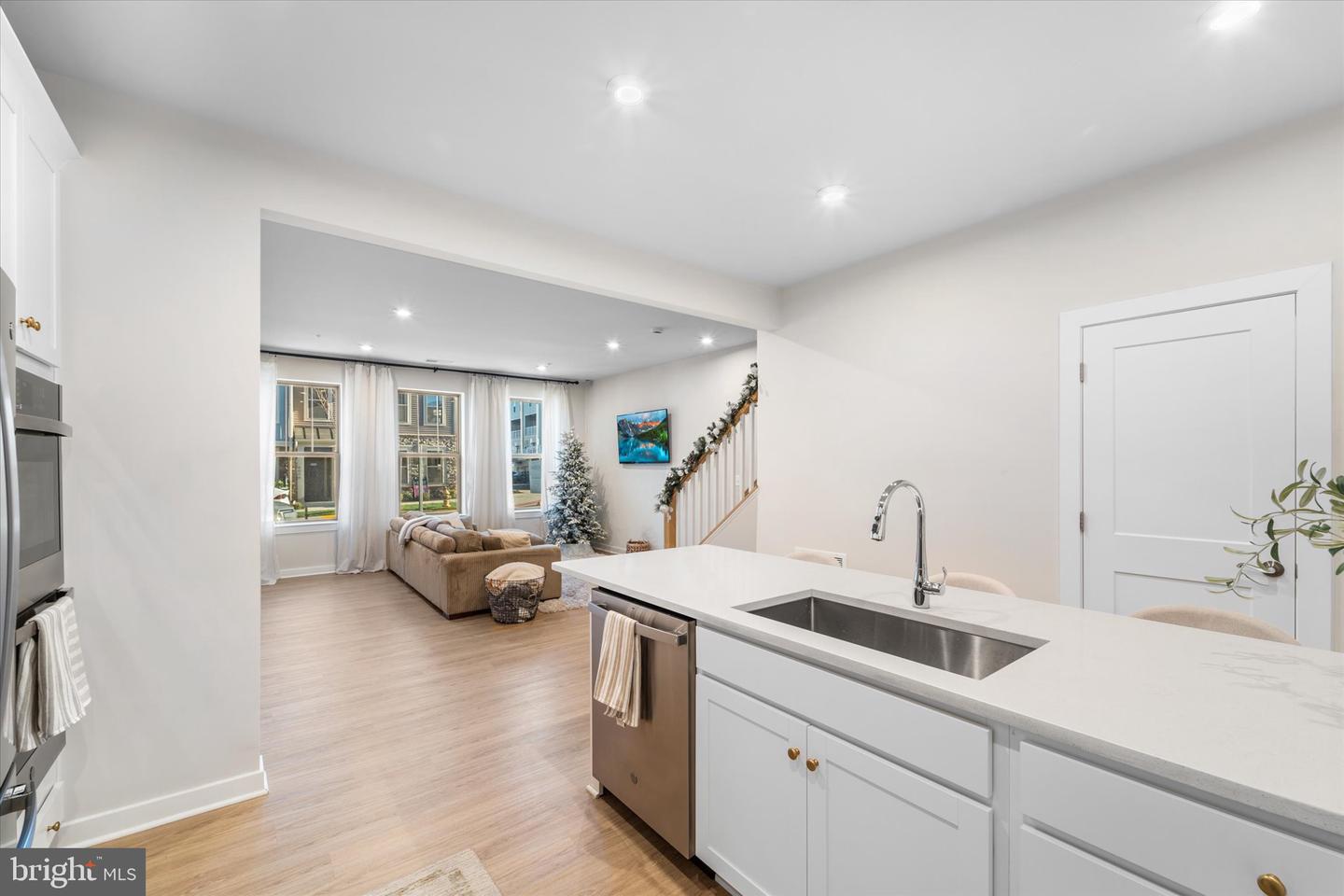 203 PARK CENTRAL TER, MANASSAS, Virginia 20111, 2 Bedrooms Bedrooms, 8 Rooms Rooms,2 BathroomsBathrooms,Residential,For sale,203 PARK CENTRAL TER,VAMP2003506 MLS # VAMP2003506