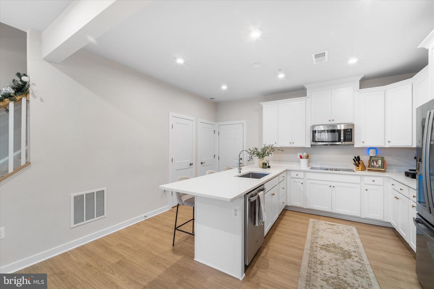 203 PARK CENTRAL TER, MANASSAS, Virginia 20111, 2 Bedrooms Bedrooms, 8 Rooms Rooms,2 BathroomsBathrooms,Residential,For sale,203 PARK CENTRAL TER,VAMP2003506 MLS # VAMP2003506