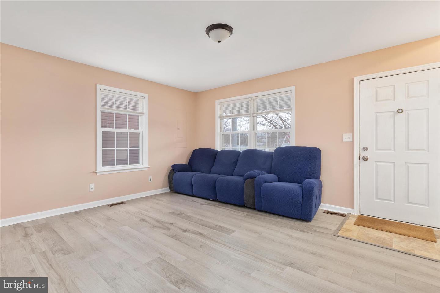 534 N KENT ST, WINCHESTER, Virginia 22601, 3 Bedrooms Bedrooms, ,1 BathroomBathrooms,Residential,For sale,534 N KENT ST,VAWI2009588 MLS # VAWI2009588