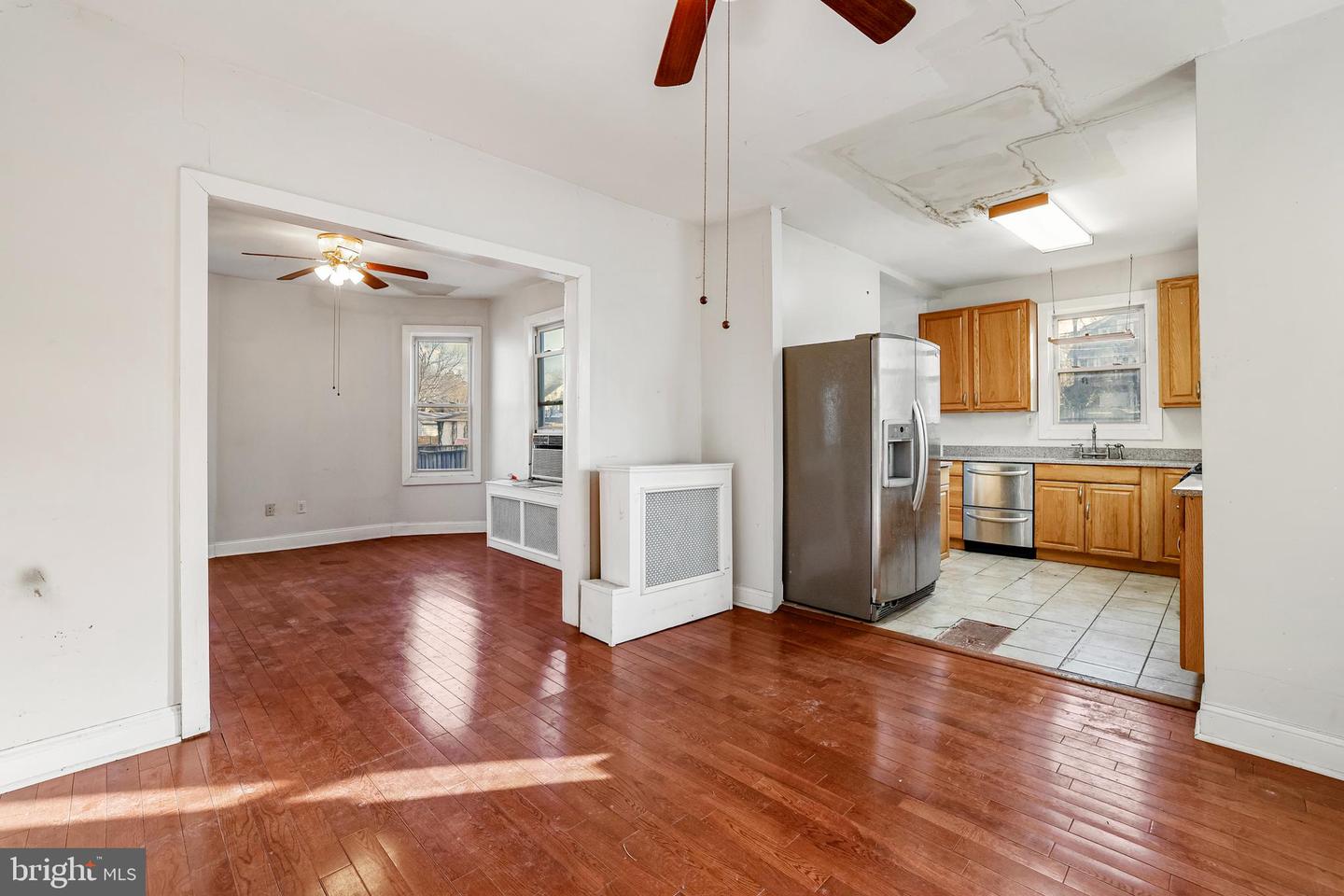 1811 LAWRENCE ST NE, WASHINGTON, District Of Columbia 20018, 5 Bedrooms Bedrooms, 14 Rooms Rooms,2 BathroomsBathrooms,Residential,For sale,1811 LAWRENCE ST NE,DCDC2235634 MLS # DCDC2235634