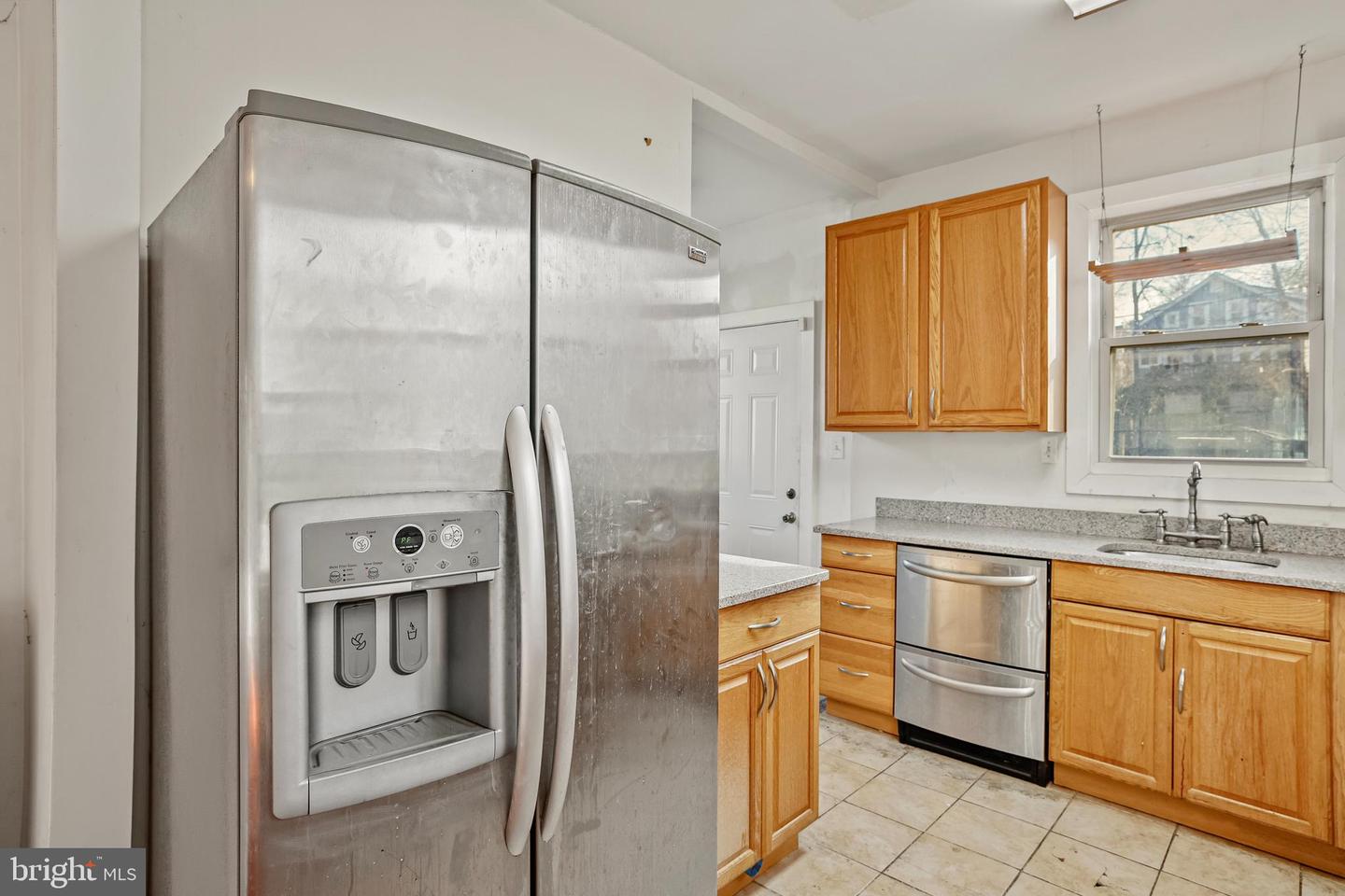 1811 LAWRENCE ST NE, WASHINGTON, District Of Columbia 20018, 5 Bedrooms Bedrooms, 14 Rooms Rooms,2 BathroomsBathrooms,Residential,For sale,1811 LAWRENCE ST NE,DCDC2235634 MLS # DCDC2235634