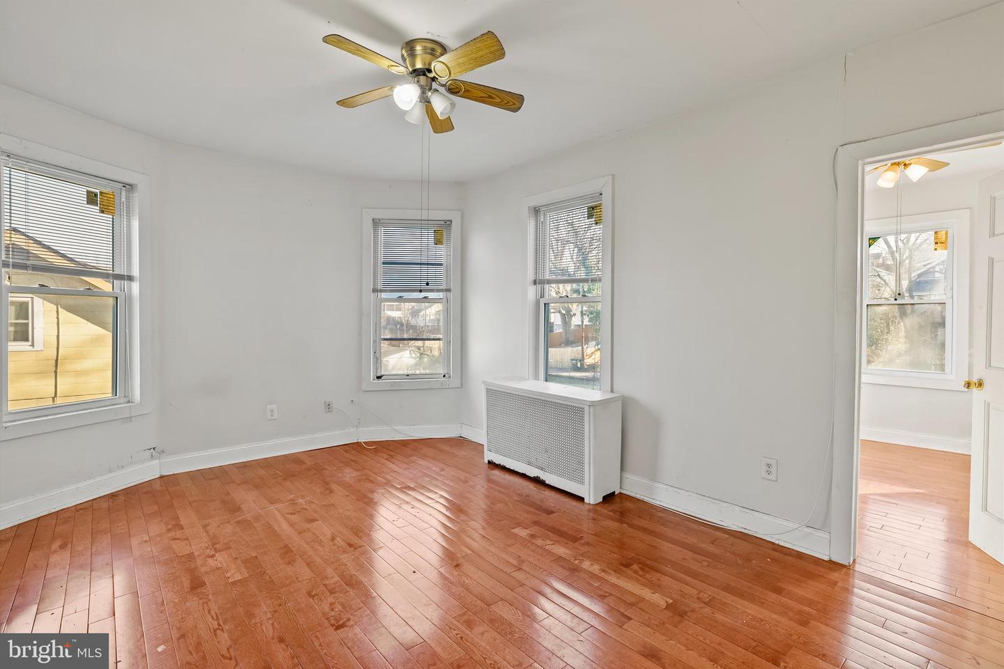 1811 LAWRENCE ST NE, WASHINGTON, District Of Columbia 20018, 5 Bedrooms Bedrooms, 14 Rooms Rooms,2 BathroomsBathrooms,Residential,For sale,1811 LAWRENCE ST NE,DCDC2235634 MLS # DCDC2235634