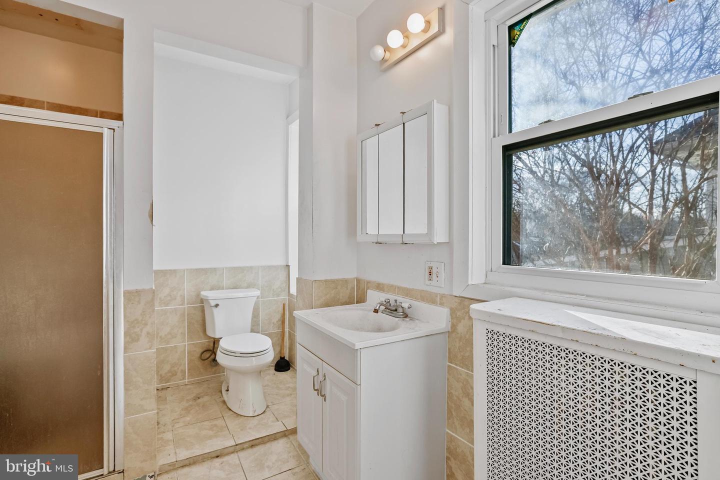 1811 LAWRENCE ST NE, WASHINGTON, District Of Columbia 20018, 5 Bedrooms Bedrooms, 14 Rooms Rooms,2 BathroomsBathrooms,Residential,For sale,1811 LAWRENCE ST NE,DCDC2235634 MLS # DCDC2235634