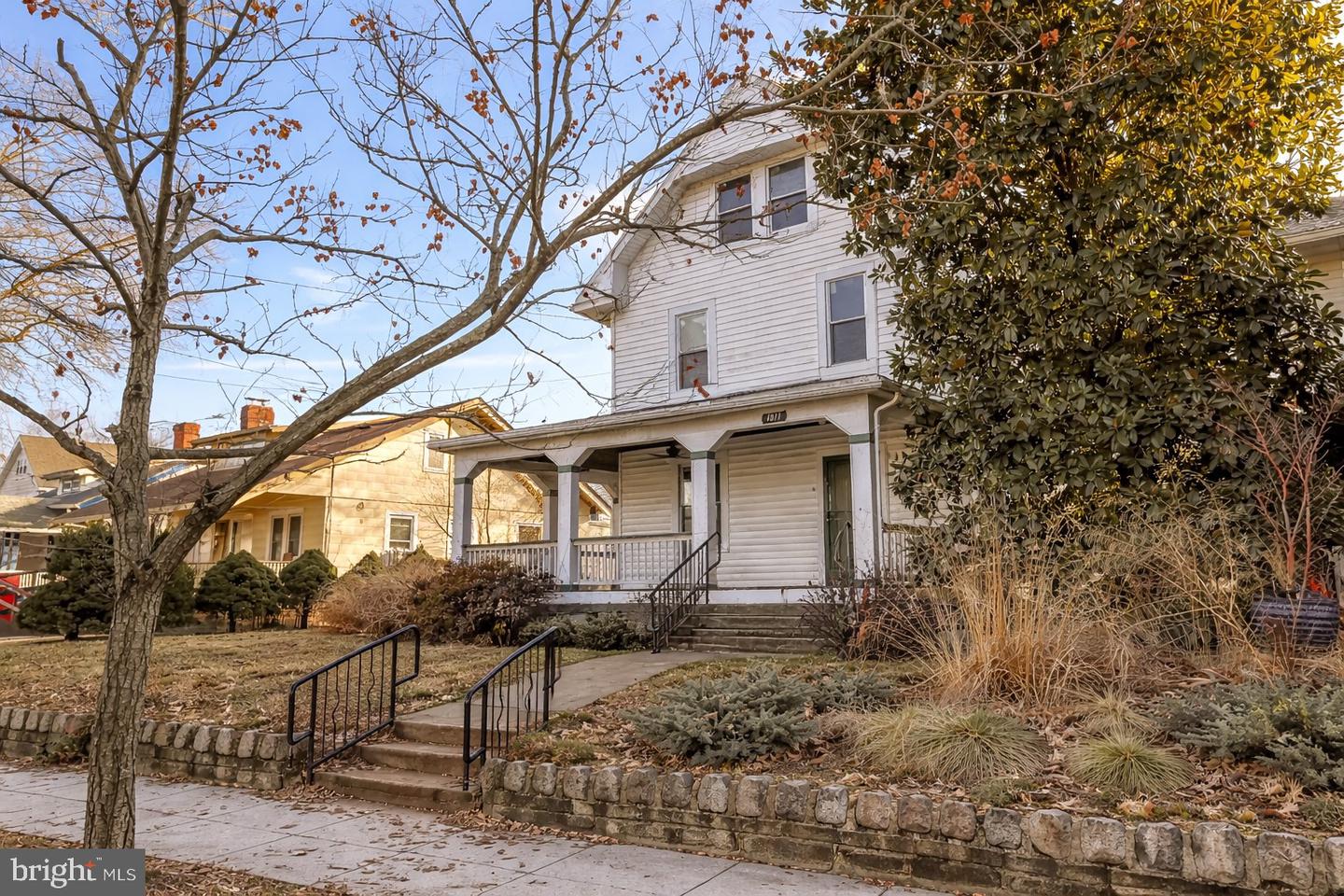 1811 LAWRENCE ST NE, WASHINGTON, District Of Columbia 20018, 5 Bedrooms Bedrooms, 14 Rooms Rooms,2 BathroomsBathrooms,Residential,For sale,1811 LAWRENCE ST NE,DCDC2235634 MLS # DCDC2235634